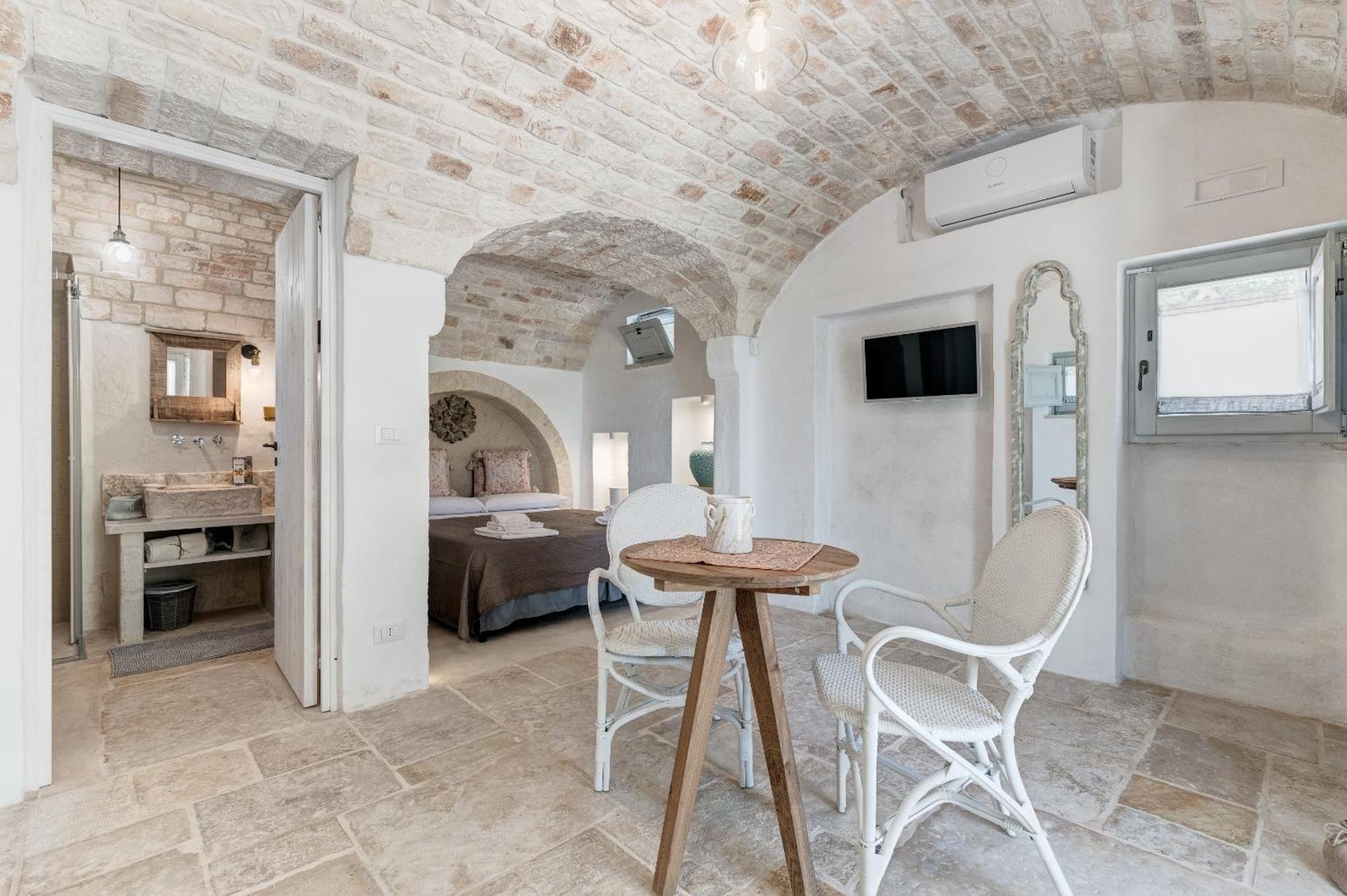 Apollo House Of Puglia Guest House Monopoli Bagian luar foto