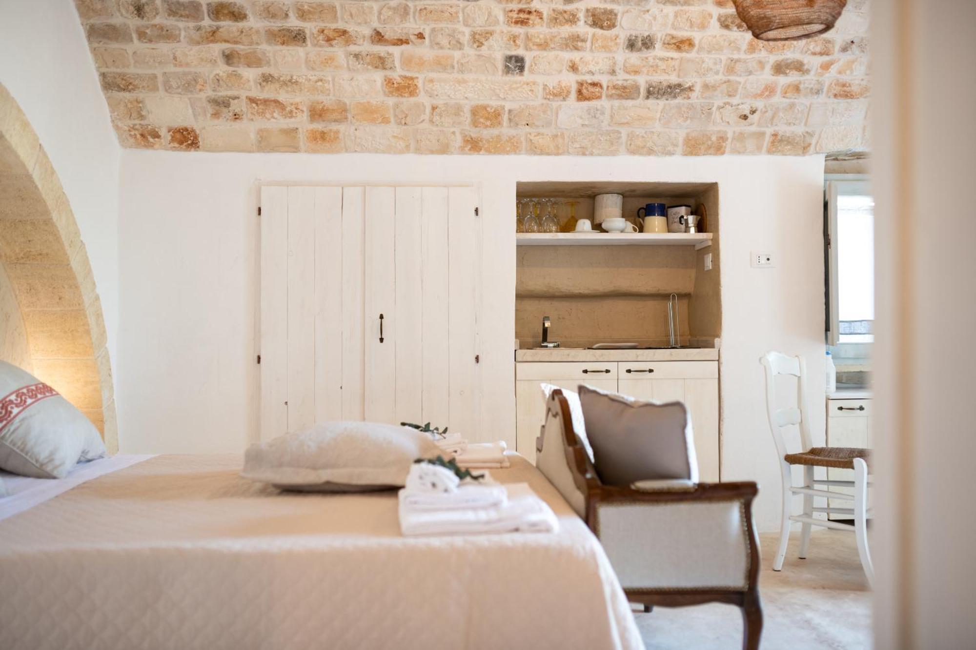 Apollo House Of Puglia Guest House Monopoli Bagian luar foto