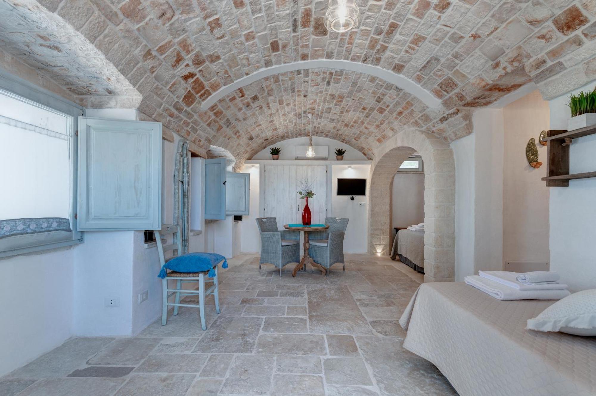 Apollo House Of Puglia Guest House Monopoli Bagian luar foto